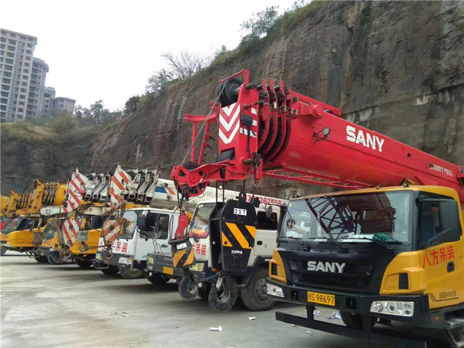 南木林县吊车出租按什么计费？台班费、单次费、里程费怎么算？