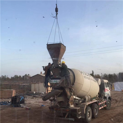 南木林县“精准瞄准”—— 吊车的 “定位导航” 技术